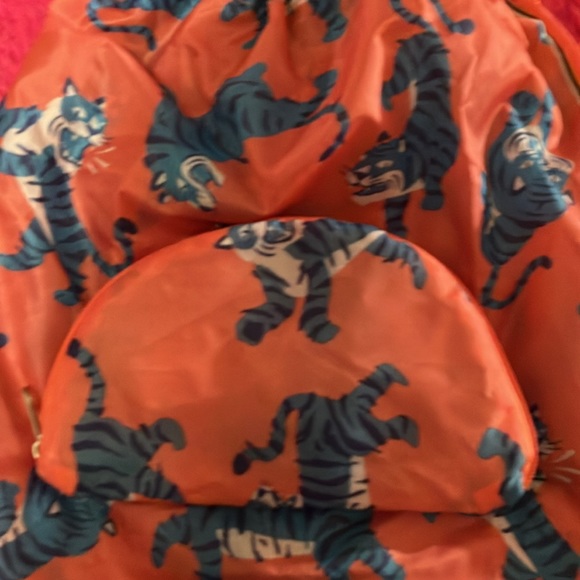 NWT- Tiger Drawstring Bag - Picture 2 of 7